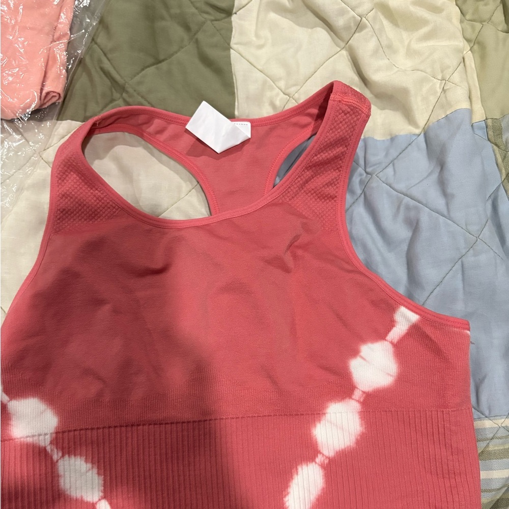 Zyia crop tank